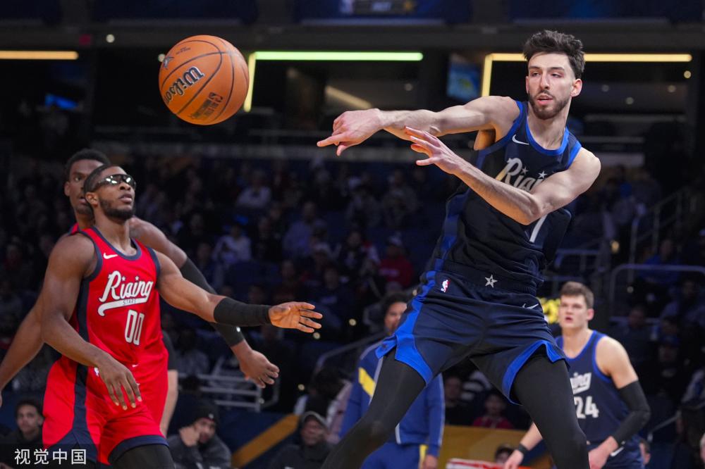 地融入球队 地融入球队