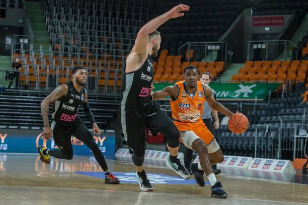 重返八强 重返八强