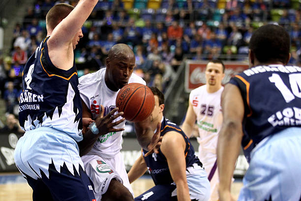 的伤病影响 的伤病影响