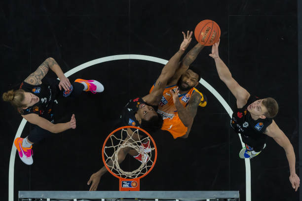 等方面达成 等方面达成